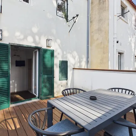 Apartment Charming 1br W/ Terrace In Alfama | By Airnest