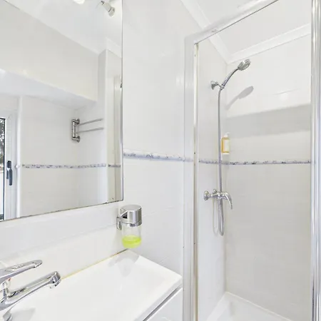Apartamento Charming 1br W/ Terrace In Alfama | By Airnest Lisboa
