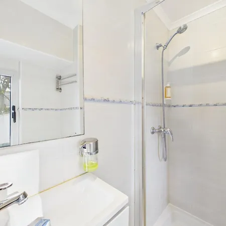 Charming 1br W/ Terrace In Alfama | By Airnest Lisbon