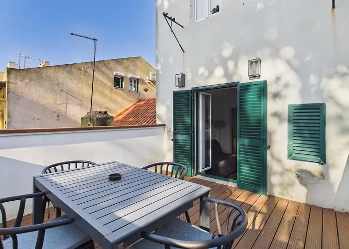 Charming 1br W/ Terrace In Alfama | By Airnest Апартаменти *